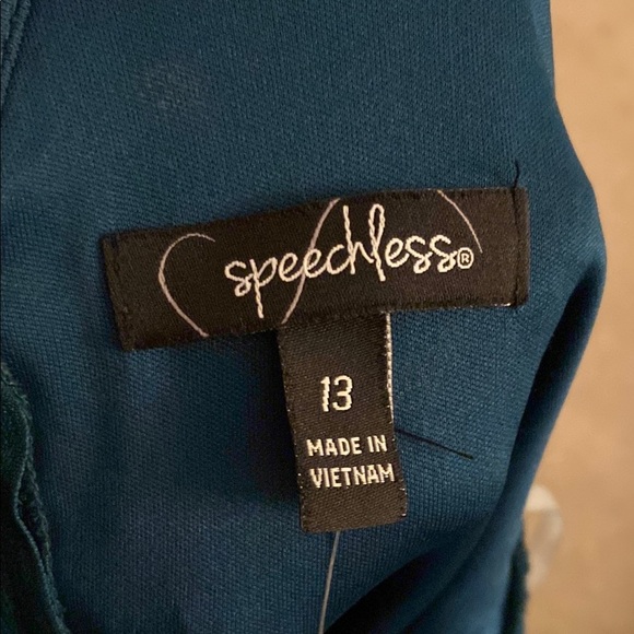 ***NWT*** SPEECHLESS EMERALD GREEN SEQUIN LACE FIT & FLARE FORMAL DRESS - Picture 14 of 14